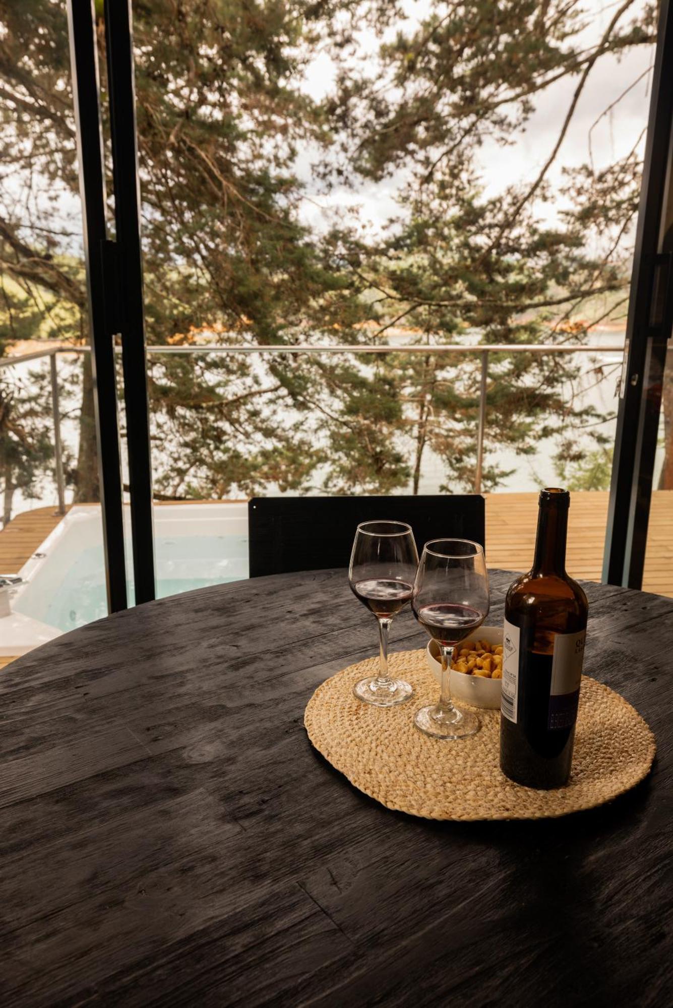 Porto Marina Hotel غواتابيه المظهر الخارجي الصورة
